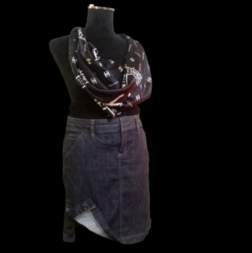 028 Mini Denim Skirt Dark Wash | Sz. 10 | Converse One Star Summer Skirt